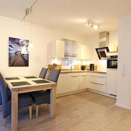 Merlin 1 Waldstr 20 F * Kellenhusen