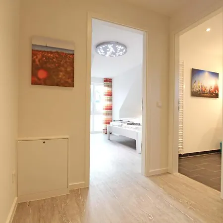 Merlin 1 Waldstr 20 F